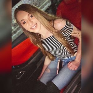 Meet your Posher, Briana